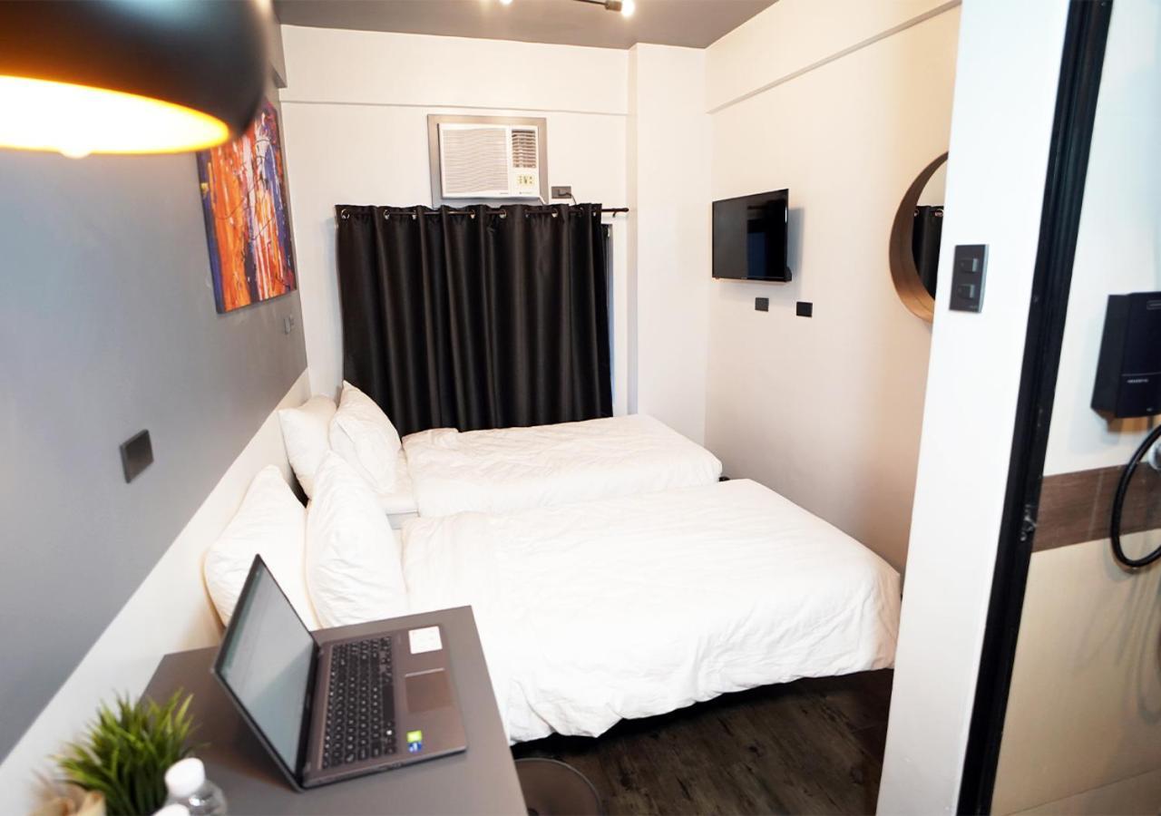 Mystay Hotel Bgc West Makati City Exterior photo