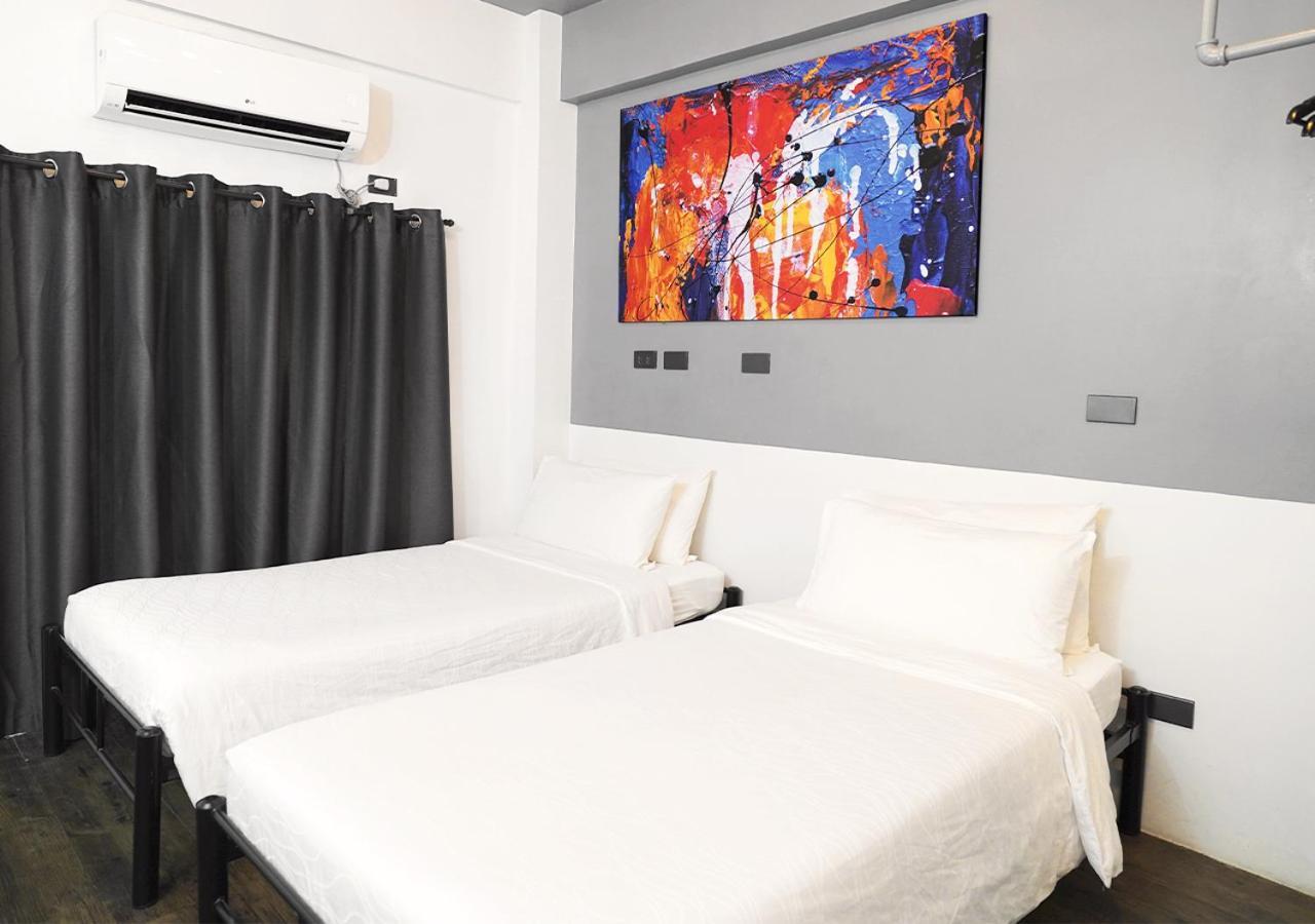 Mystay Hotel Bgc West Makati City Exterior photo